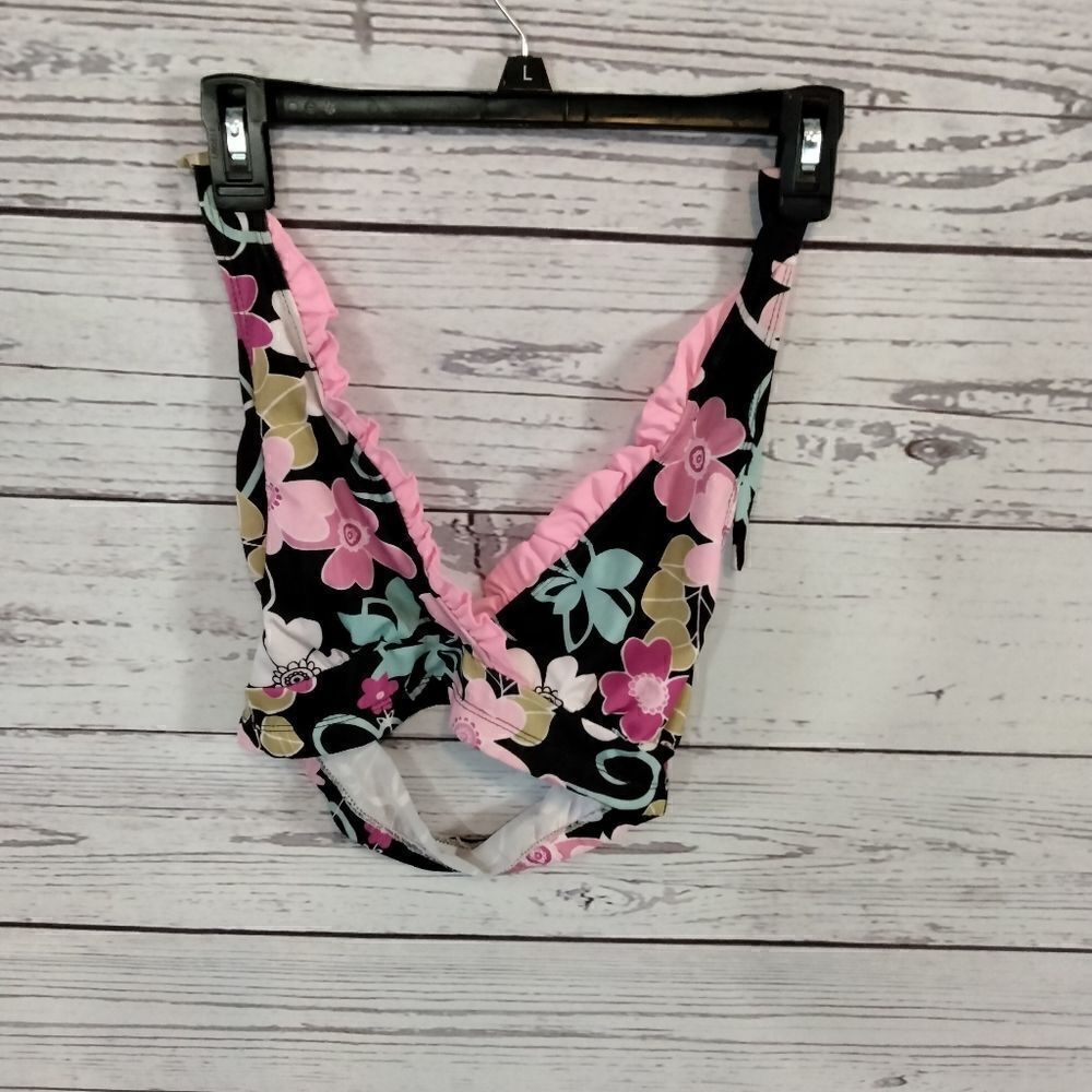 New Without tags. "No Brand" woman's bikini top